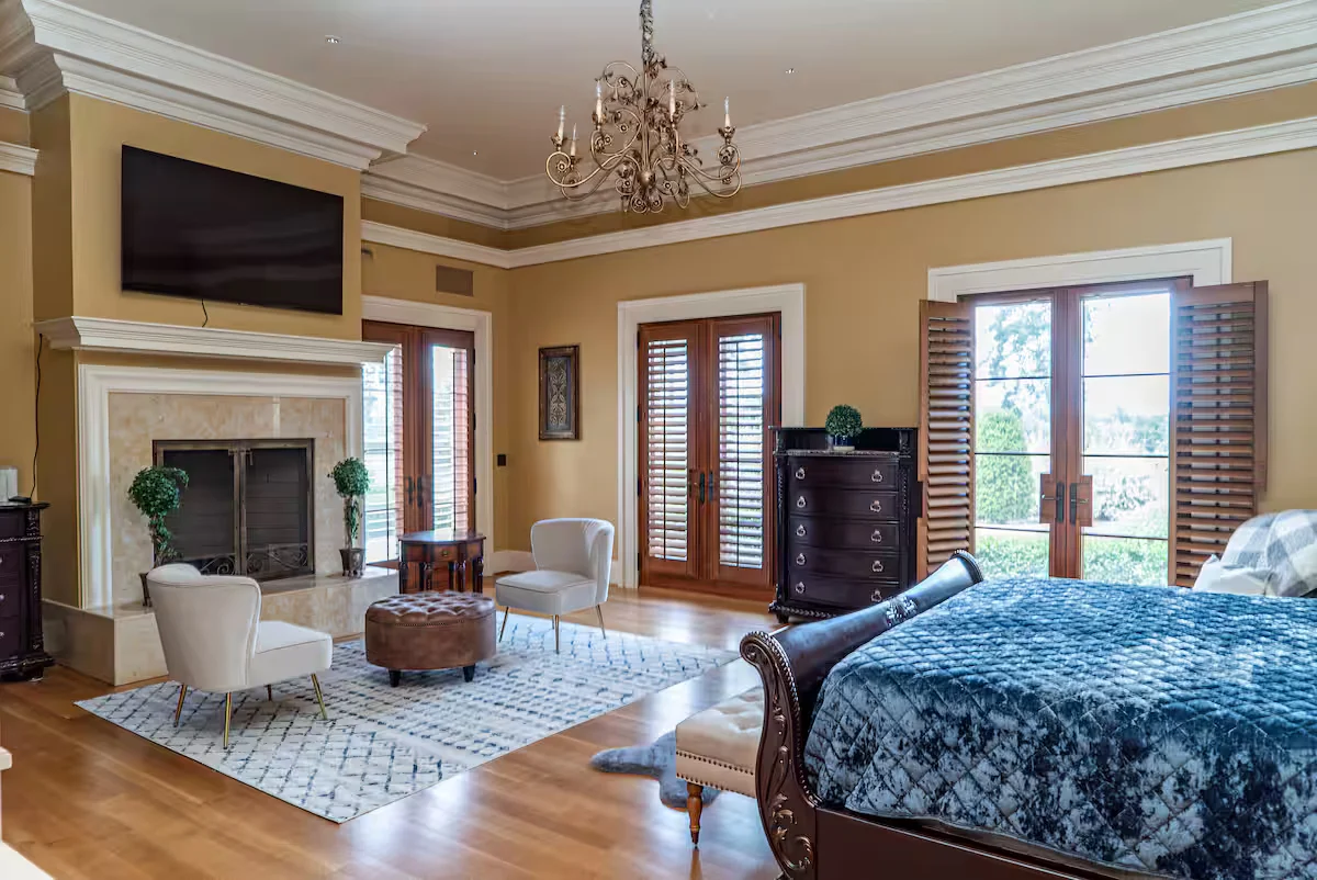 Del Mar Villa Property Image